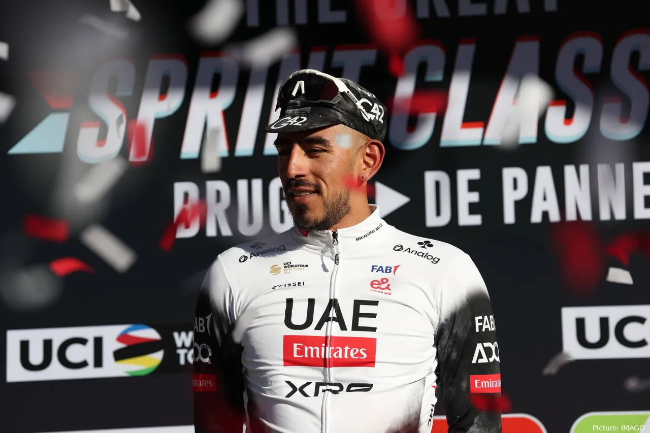Sebastián Molano, segundo en la etapa 3 del Tour de Eslovenia 2025