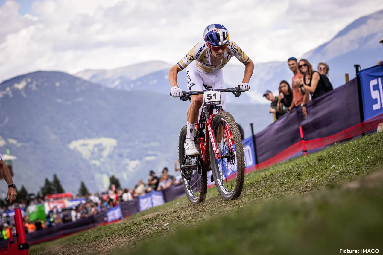 Tom Pidcock es doble oro olímpico y campeón del mundo en BTT