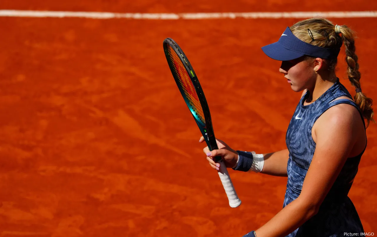 Mirra Andreeva (en la foto) alcanzó su primera semifinal de Roland Garros