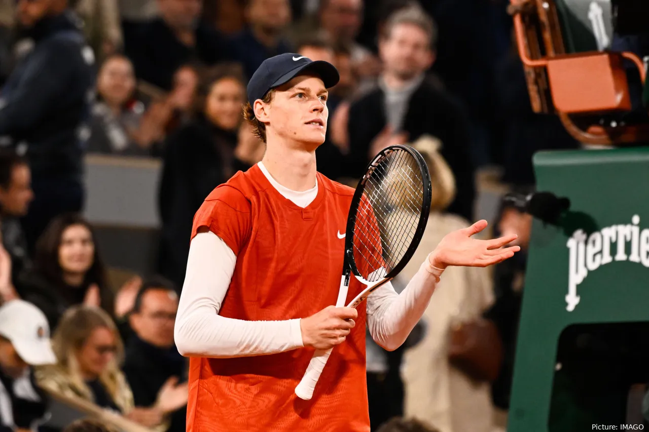 Jannik Sinner en el Abierto de Francia de 2024.