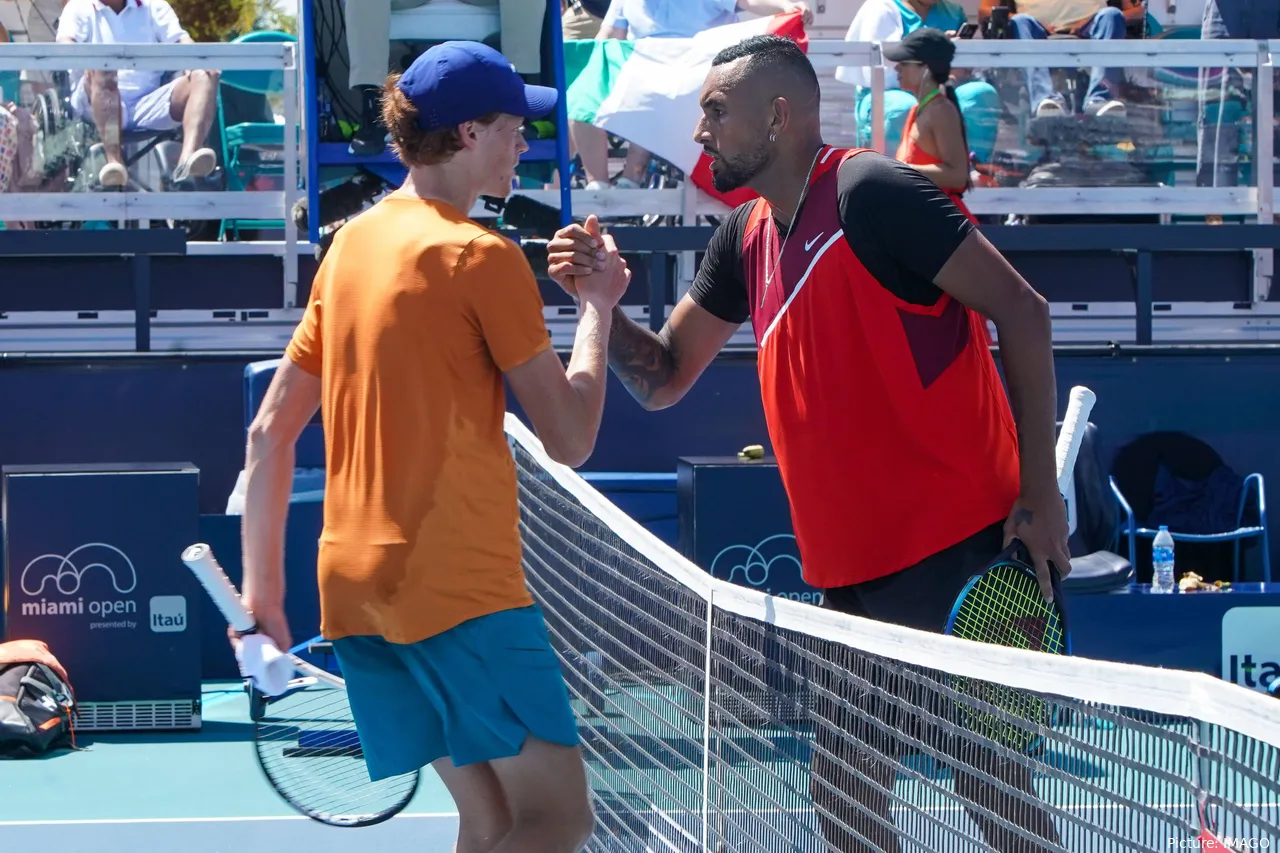 Nick Kyrgios y Jannik Sinner en el Abierto de Miami 2022.