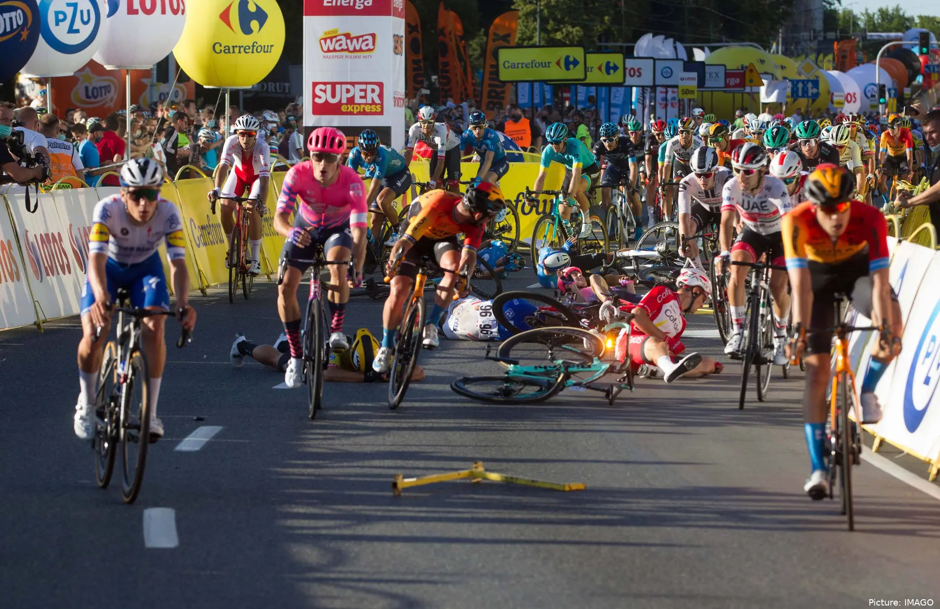 Fabio Jakobsen sufrió un grave accidente en 2020 y conoce bien los riesgos de las caídas a gran velocidad