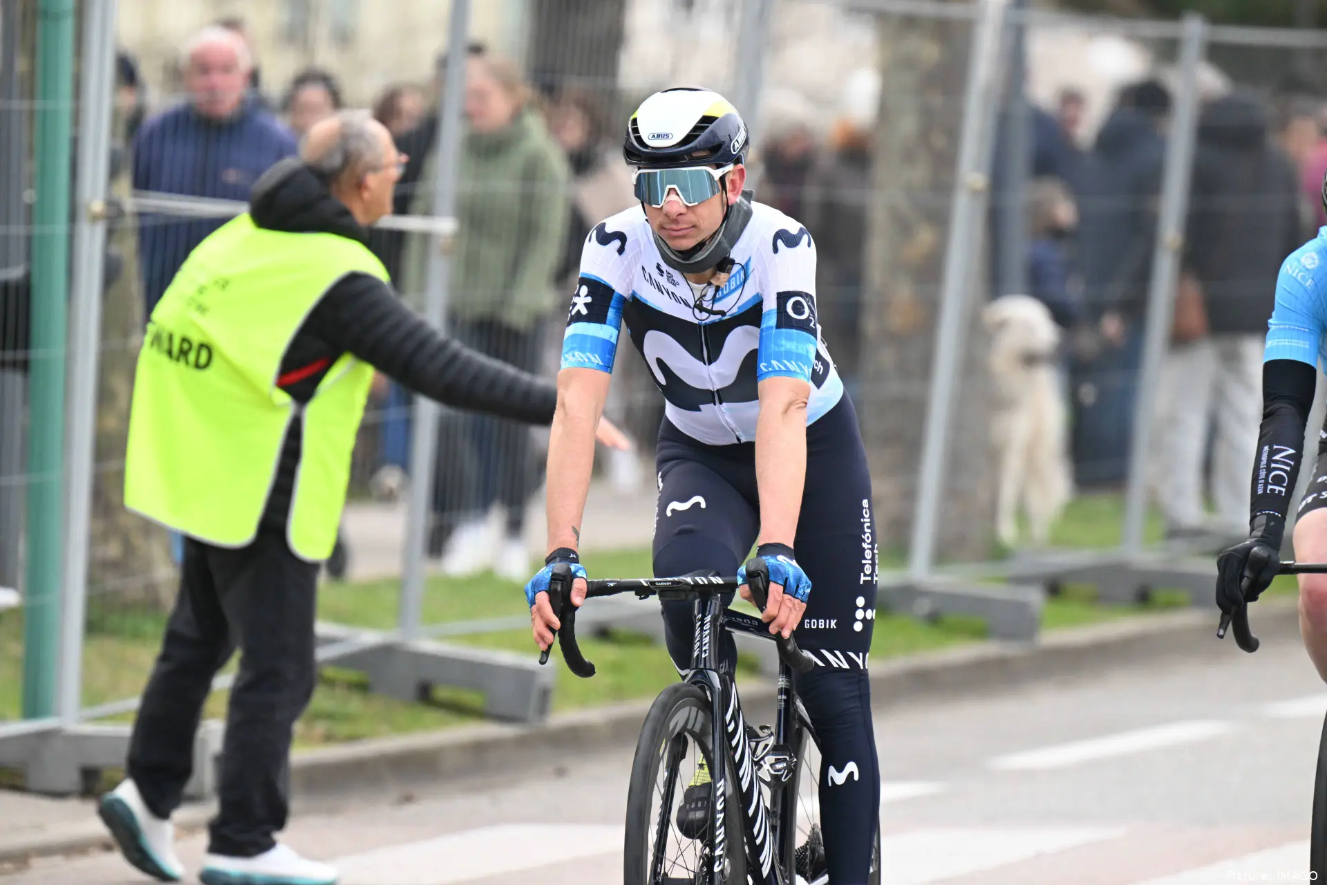 Davide Formolo, compitiendo con Movistar Team en la temporada 2025