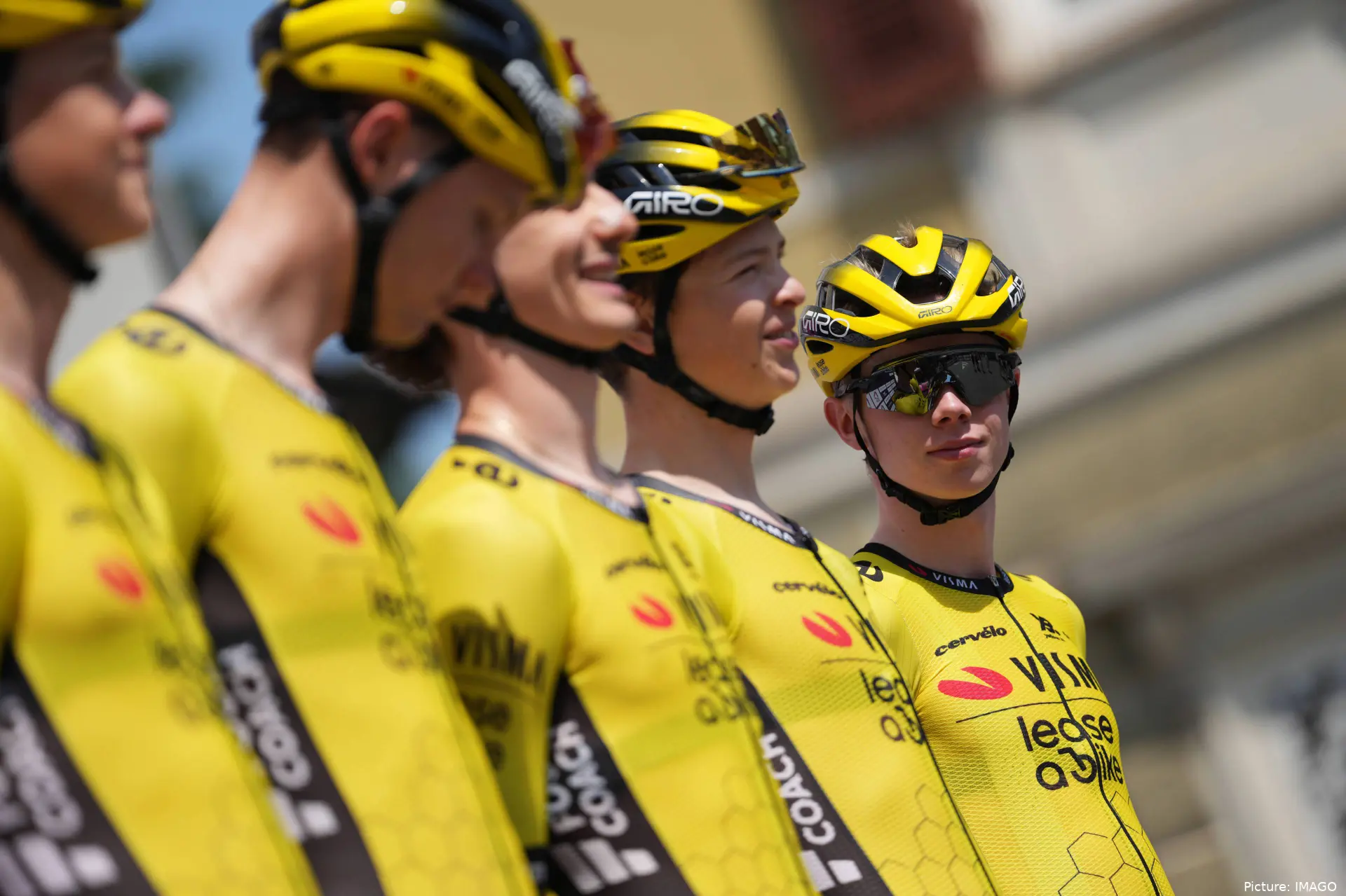 Team Visma  Lease a Bike Development Team imago1063112788