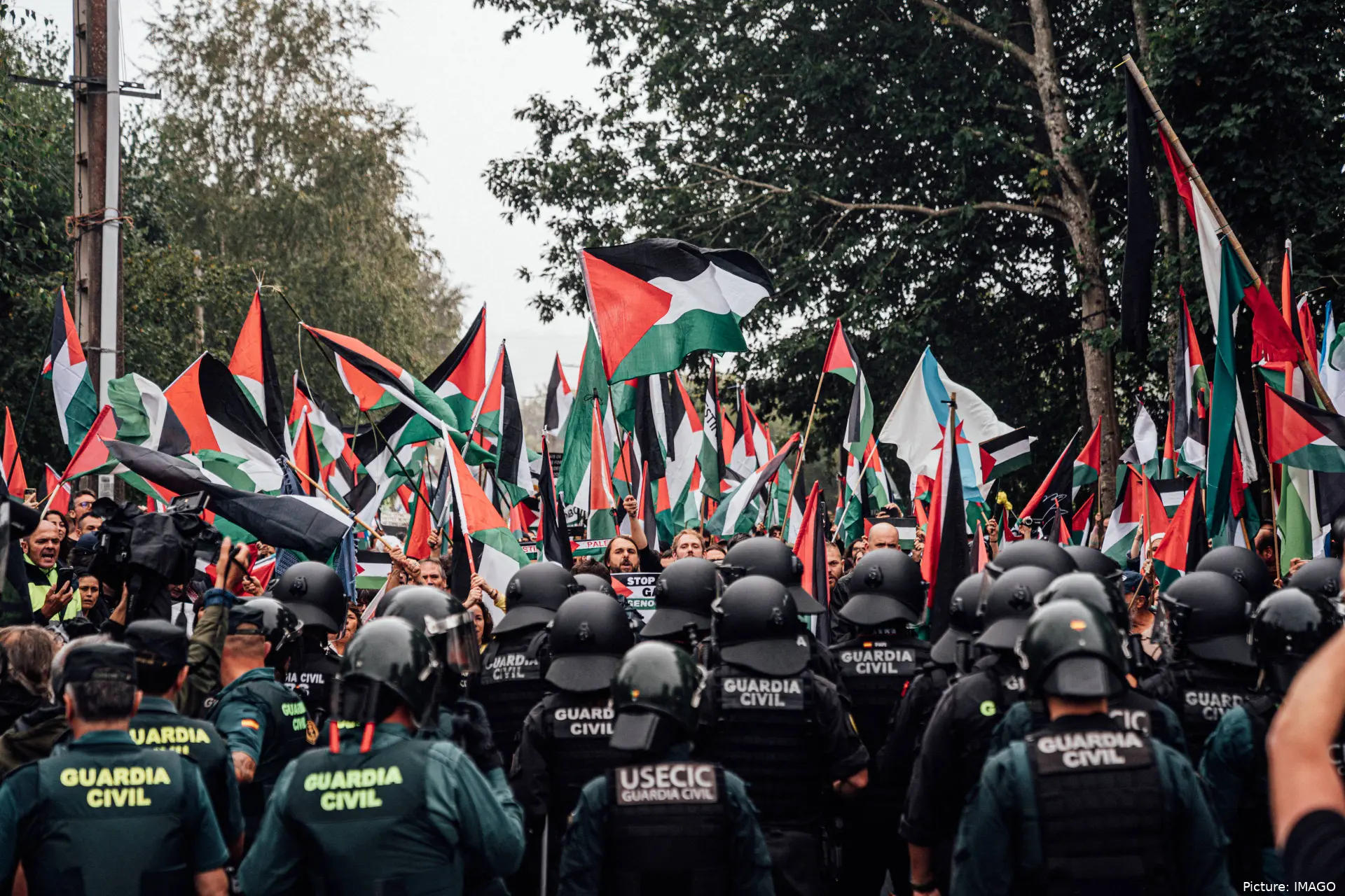 vuelta palestina policia imago1066231351
