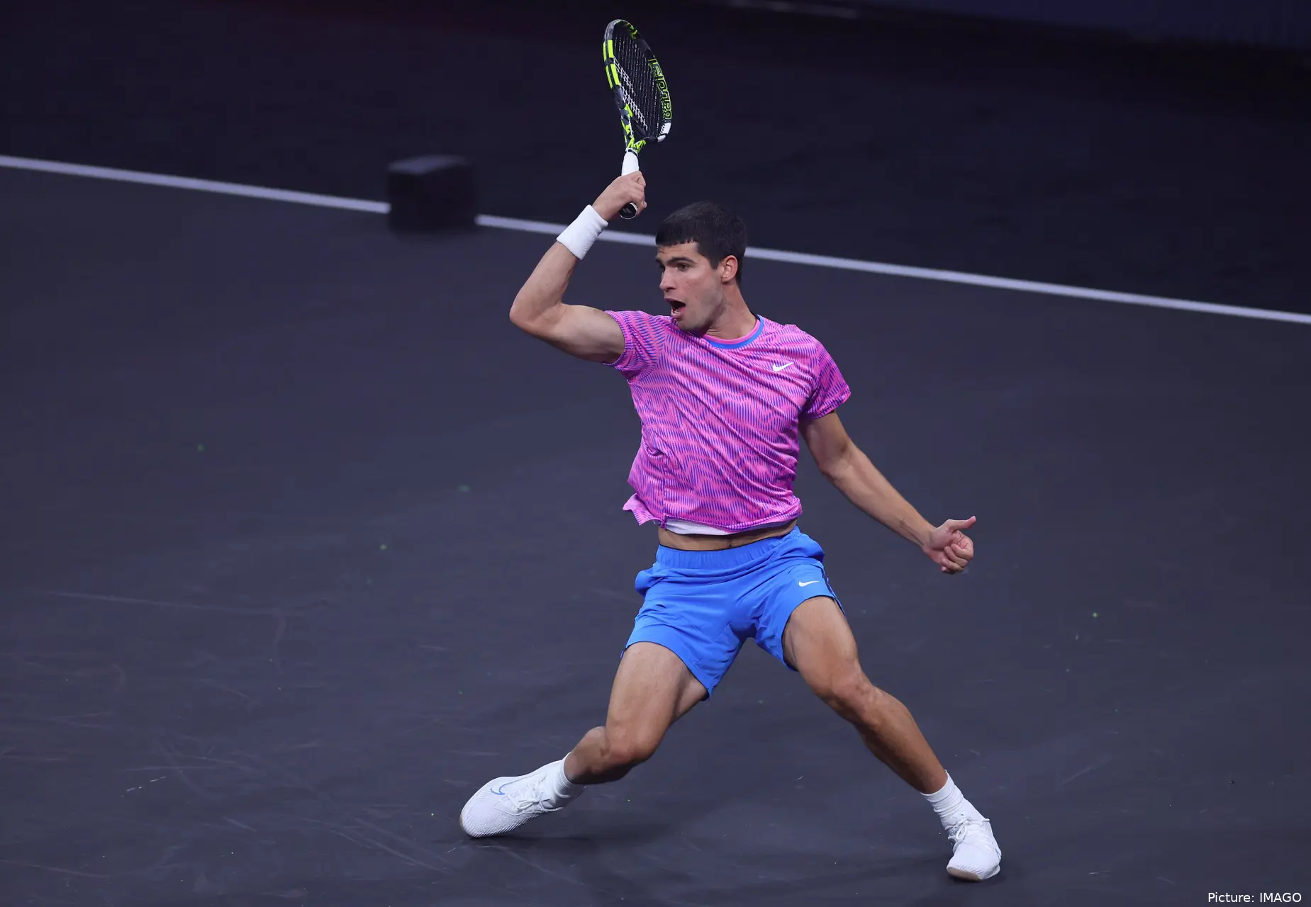 Carlos Alcaraz beim Netflix Slam 2024 gegen Rafael Nadal