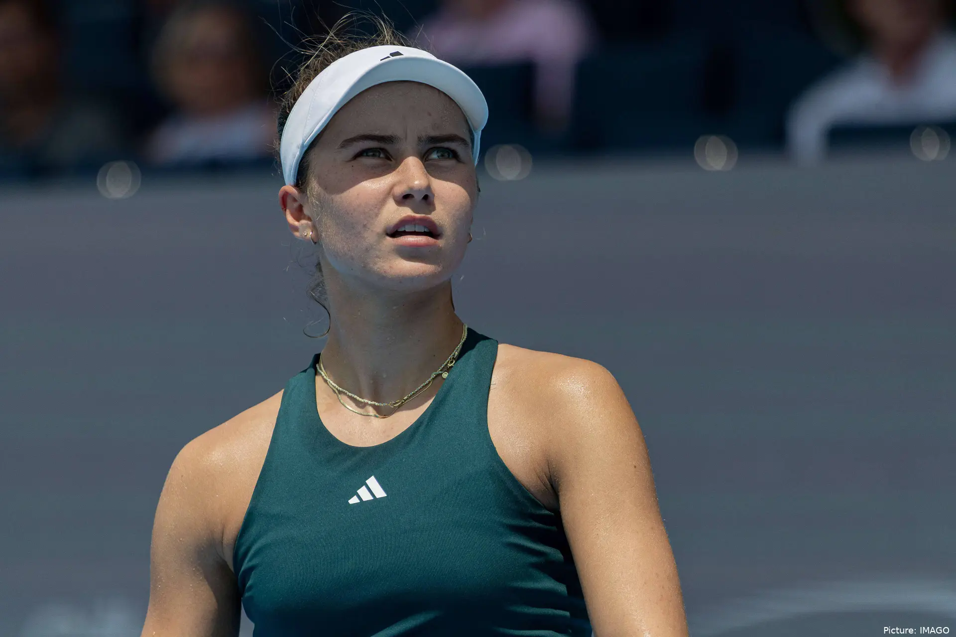 Iva Jovic competing at the Cincinnati Open