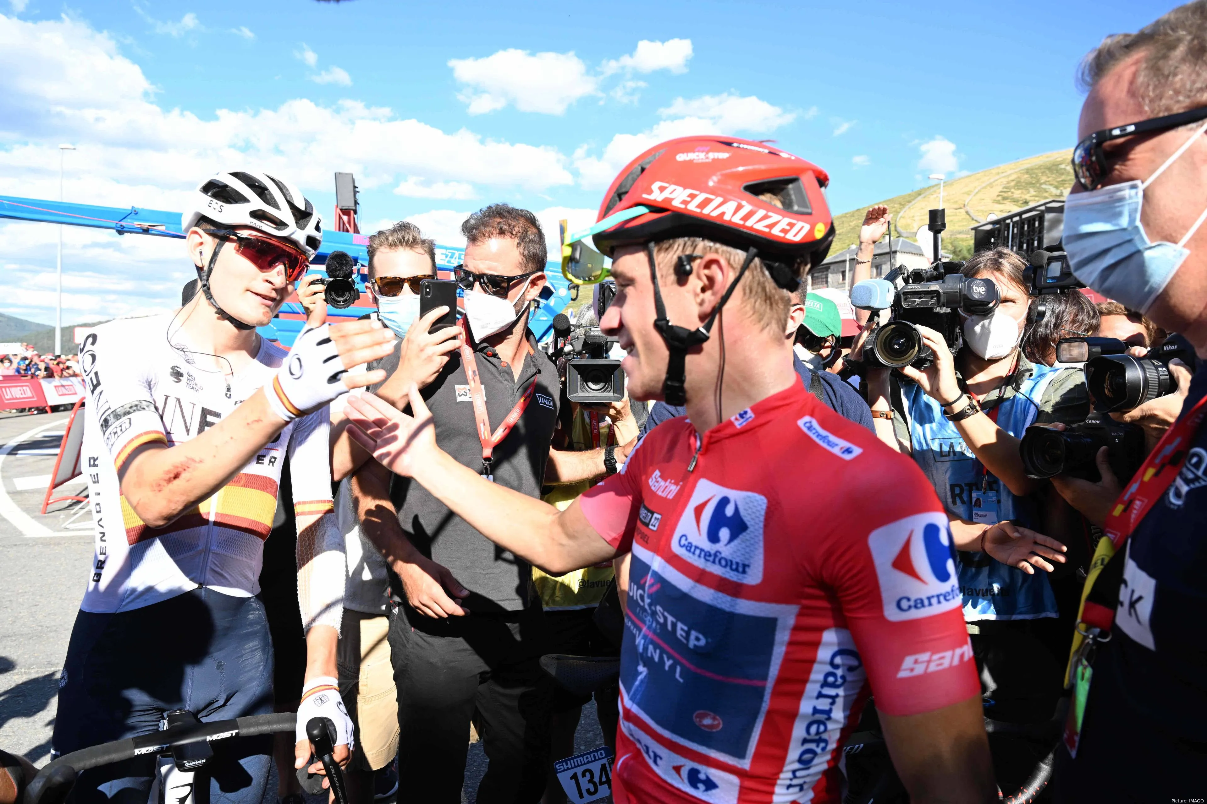 rodriguez carlos evenepoel remco vuelta imago1014573643