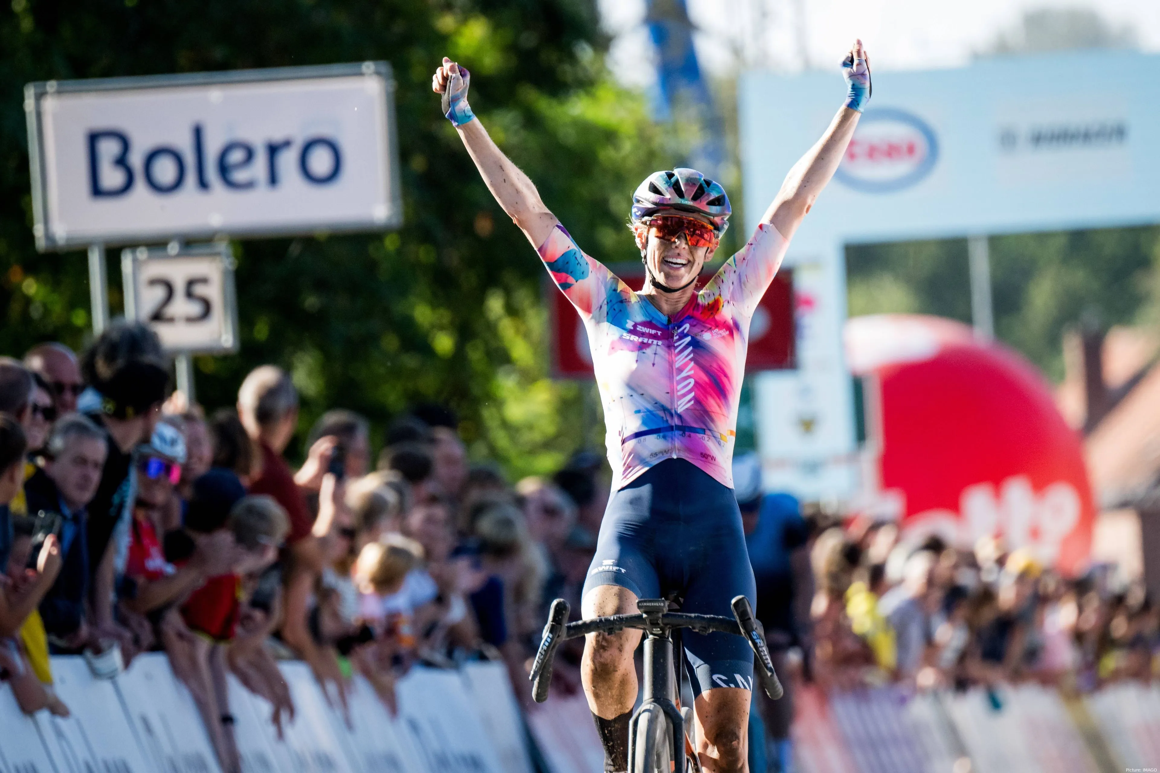 tiffany cromwell canyonsramracing