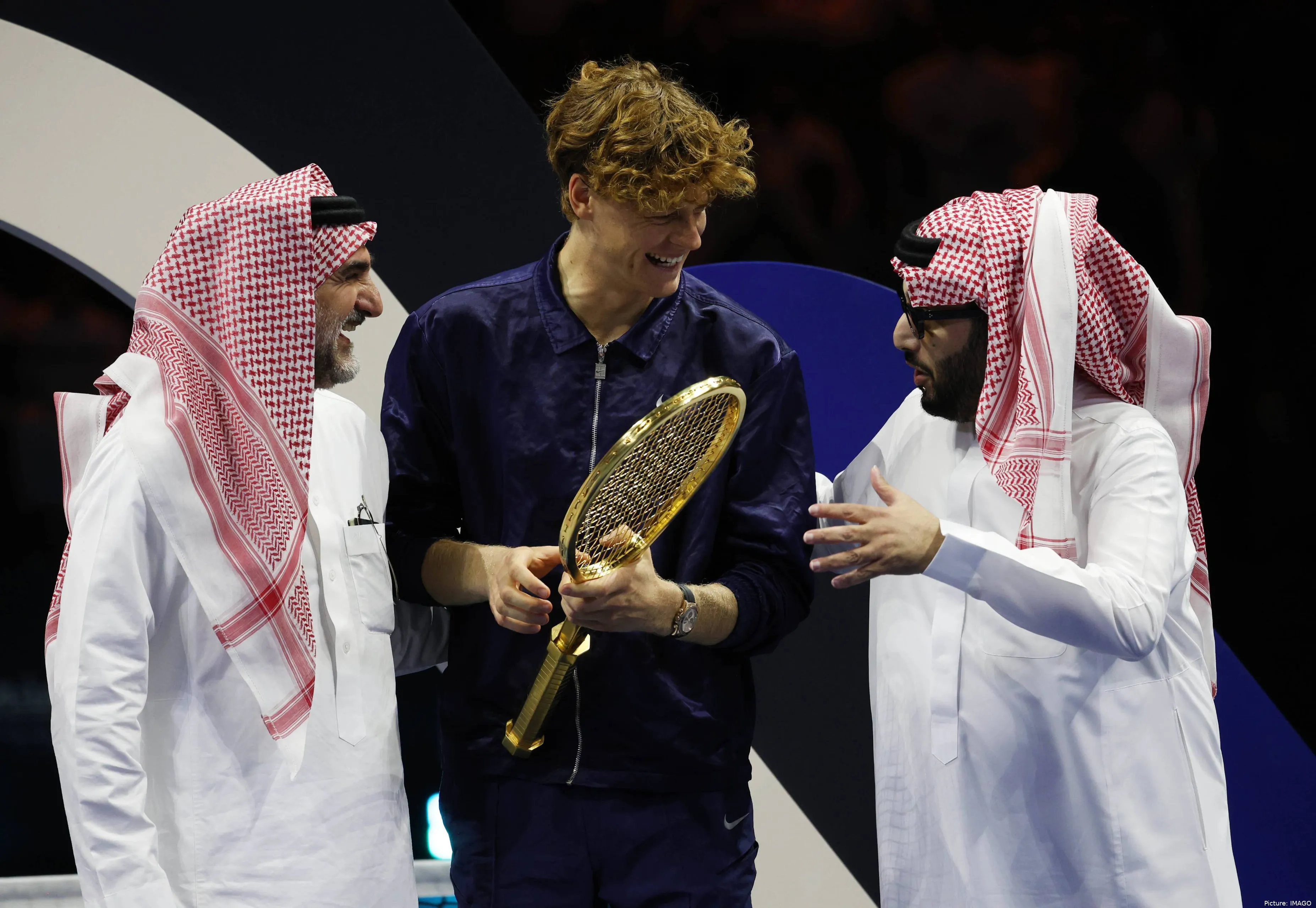 sinnersixkingsslamtrophy