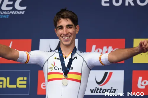Héctor Álvarez, subcampeón de Europa júnior 2024 en la prueba en línea