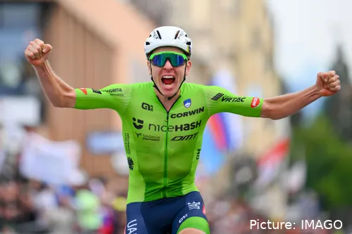 Tadej Pogacar consiguió en el Mundial de Zúrich el primer maillot arco iris para Eslovenia