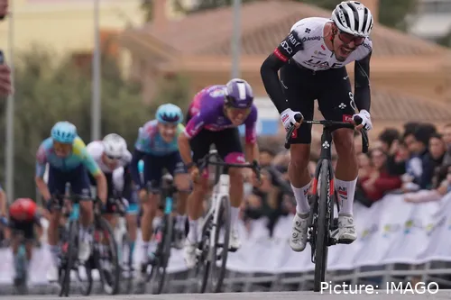 Antonio Morgado, en la temporada 2025 con el UAE Team Emirates XRG