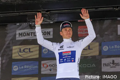 Remco Evenepoel se prepara para el Tour de Francia en el Dauphiné