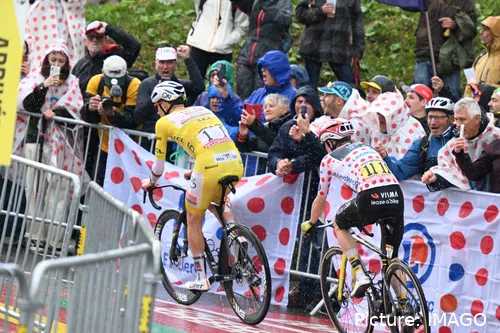 Pogacar, luchando con Vingegaard en el Tour de Francia 2025.&nbsp;