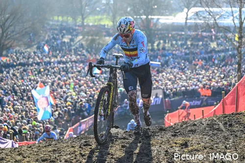 Wout van Aert en el Mundial de Ciclocross 2025