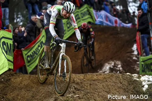 Bart Wellens cuestiona la decisión de Verstrynge de terminar su temporada tras el nacional belga