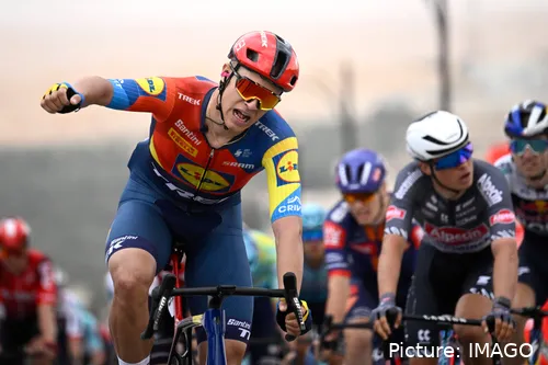 Jonathan Milan soma 5 vitórias em 2025