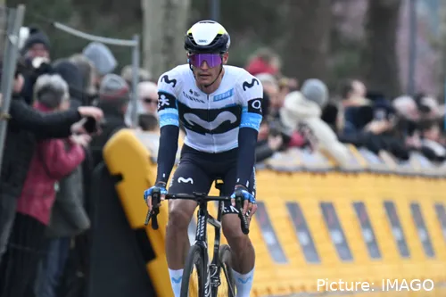 Juan Ayuso impediu a 1ª vitória da Movistar nesta Vuelta, onde já não ganham desde 2021