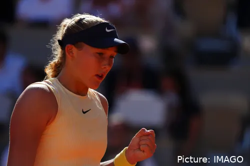 Mirra Andreeva at 2024 French Open.