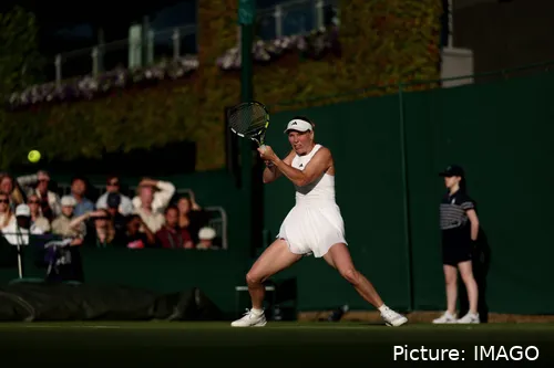 After being critical through her father of wildcard process, Caroline Wozniacki now won't need one.