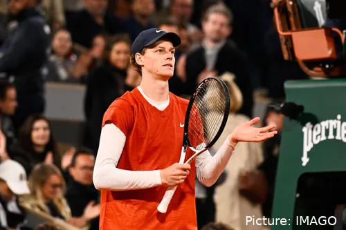 Jannik Sinner en el Abierto de Francia de 2024.