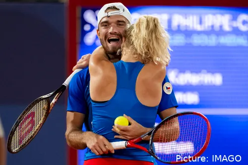 Tomas Machac y Katerina Siniakova en París 2024.