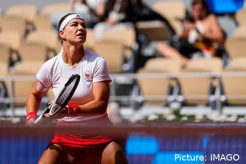 Muchova was compared to Federer by same with huge praise for her game.