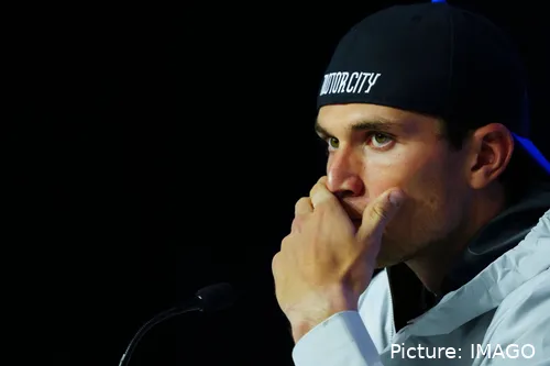 Al final se batió un récord: las primeras rondas en Manchester se vendían a 10 libras en los sitios de venta de entradas, 55 libras menos que su valor nominal.