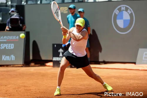 Swiatek tras un revés en la tercera ronda del Rome Open