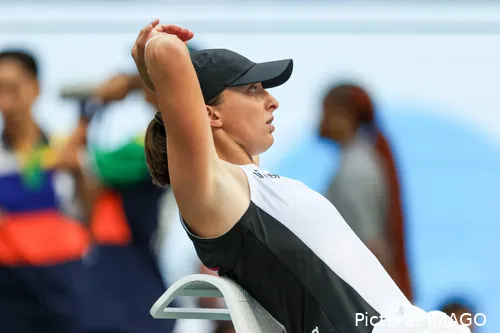 Iga Swiatek sitzt bei den US Open