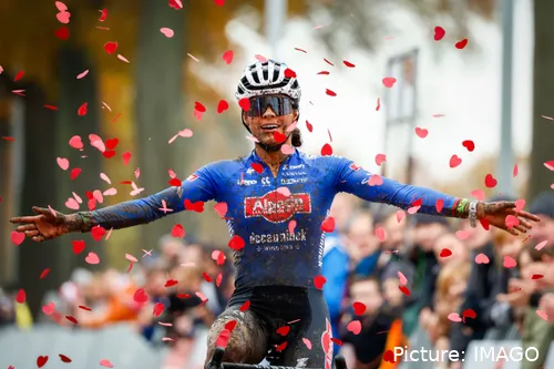 Ceylin del Carmen Alvarado wint de UCI Wereldbeker Cyclocross in Dendermonde, België&nbsp;