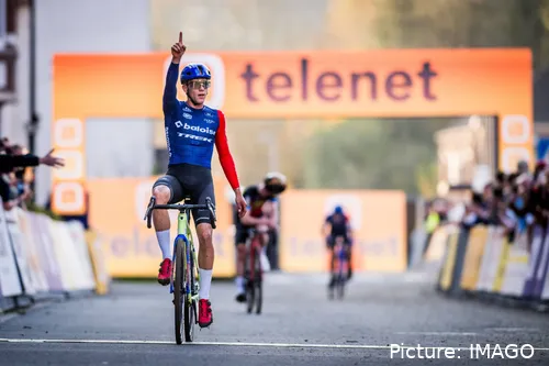 Thibau Nys zegevierde afgelopen zondag nog in de Koppenbergcross