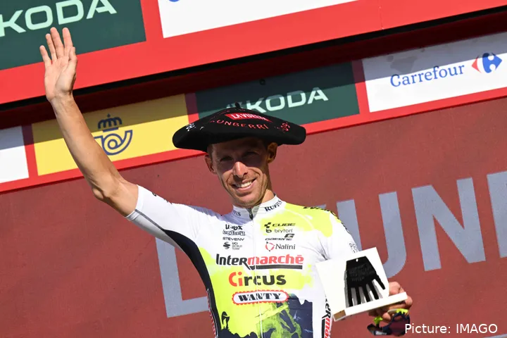 Rui Costa en el podio Vuelta a España etapa 15, 2023