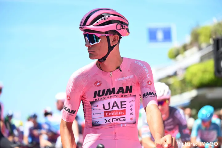 Isaac del Toro es el líder del Giro de Italia 2025 tras 17 etapas