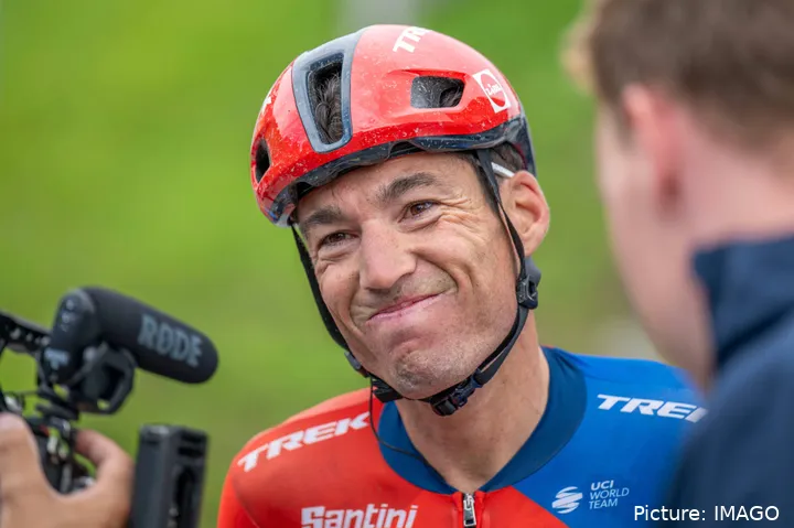 Aleix Espargaró, en la temporada 2025 como ciclista de Lidl-Trek