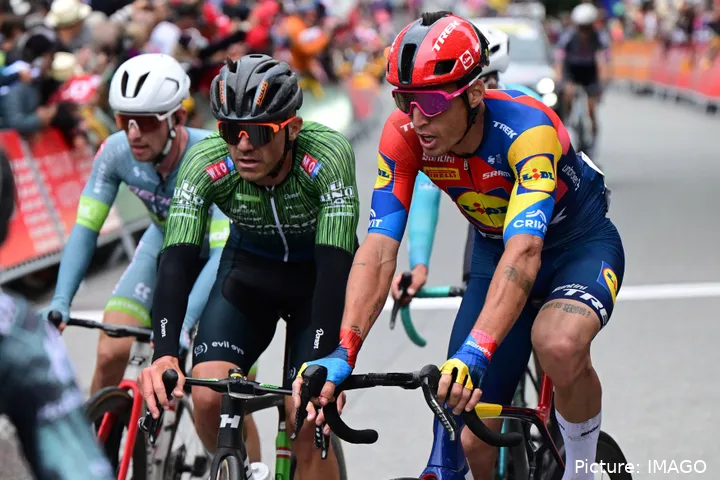 Aleix Espargaró, corriendo para Lidl-Trek en el Tour de Austria 2025