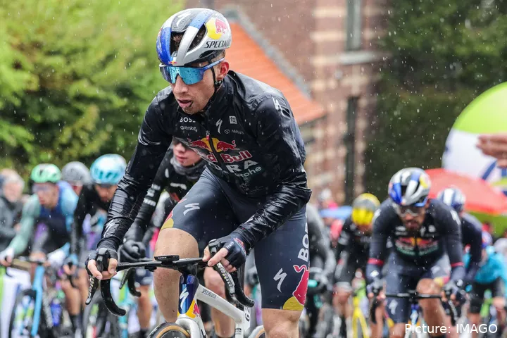 Roger Adrià se llevó la 1ª etapa de la Vuelta a Burgos 2025