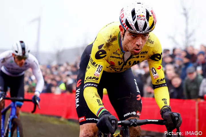 Wout van Aert también es uno de los mejores del mundo en ciclocross