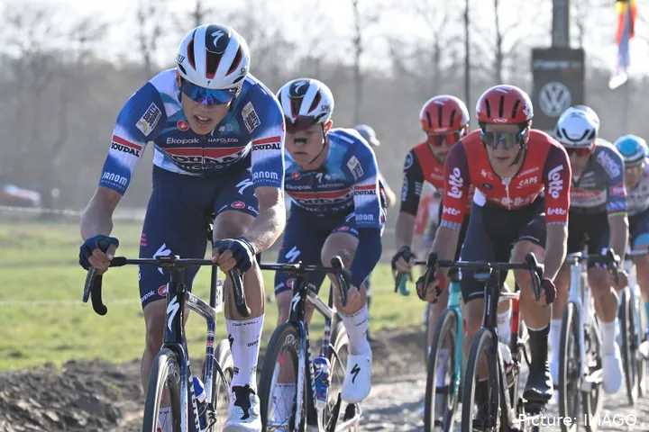 Paul Magnier en el Le Samyn de este año, donde solo Mathieu van der Poel le superó. @Imago