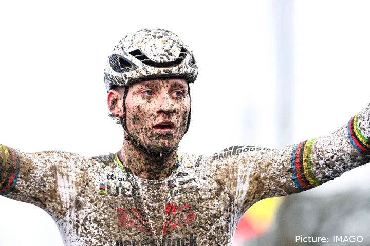 Mathieu van der Poel ganha em Baal
