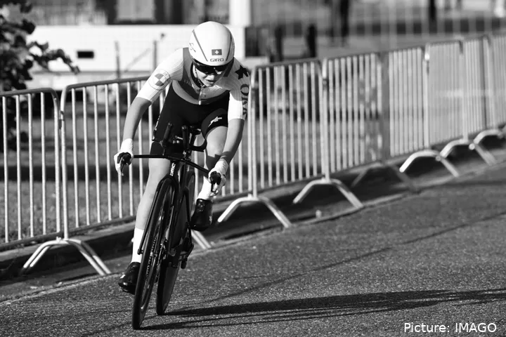 Junior rider Muriel Furrier passed away after crashing at the 2024 World Championships. She had no radio and was only found over an hour after her fall. @Sirotti