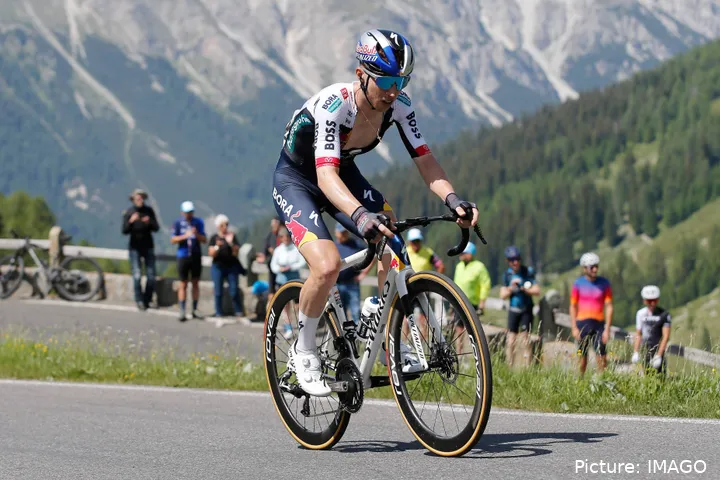 Roger Adrià é uma das grandes contratações da Movistar Team para a época de 2026.