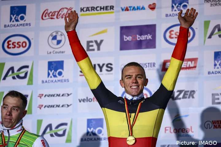 Thibau Nys é uma das estrelas da temporada 2025/26 de ciclocrosse