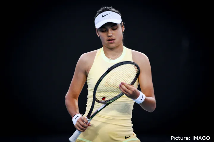 Emma Raducanu parece dispuesta a jugar sobre seguro en su próxima espera.