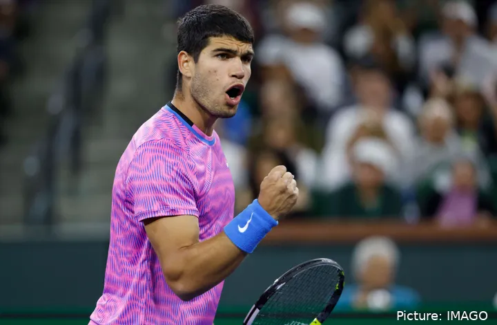 Carlos Alcaraz recuperou a forma em Indian Wells e está pronto para a teera batida.