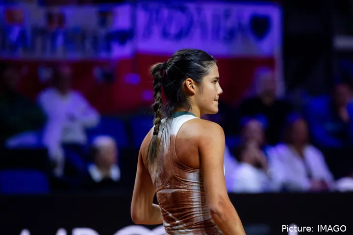Bild Emma Raducanu Blick ins Leere<br>