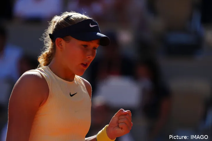 In a battle of late arrivals, Iasi winner faces Prague winner in Andreeva v Linette.