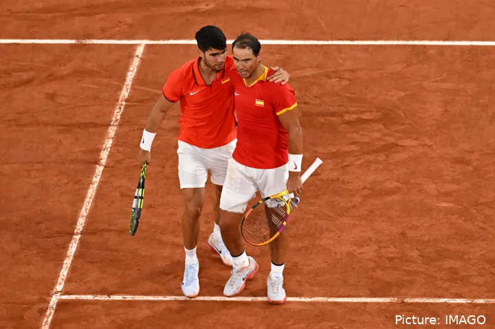 Carlos Alcaraz y Rafa Nadal en los Juegos Olímpicos de París 2024.