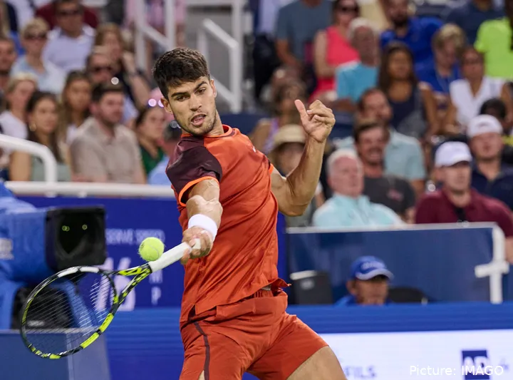 Carlos Alcaraz regresa a pesar de su reciente colapso en Cincinnati.